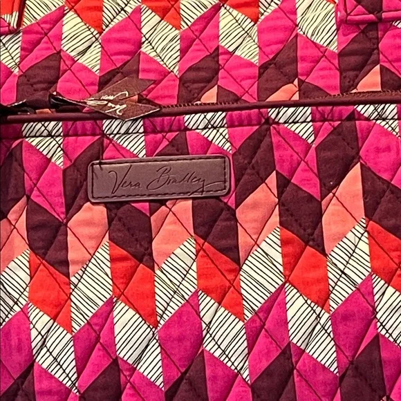 Vera Bradley Quilted Large Travel Bag in Bohemian Chevron With Strap. - Picture 6 of 11